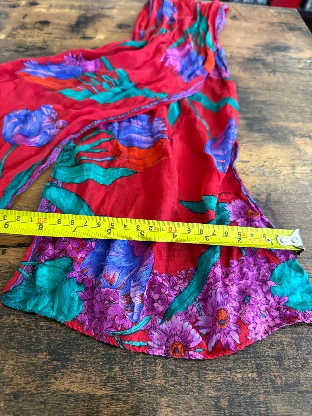 Liz Claiborne Red Floral Print scarf